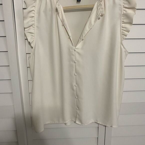 Women's Cream Ruffle Sleeve Top - Picture 2 of 7